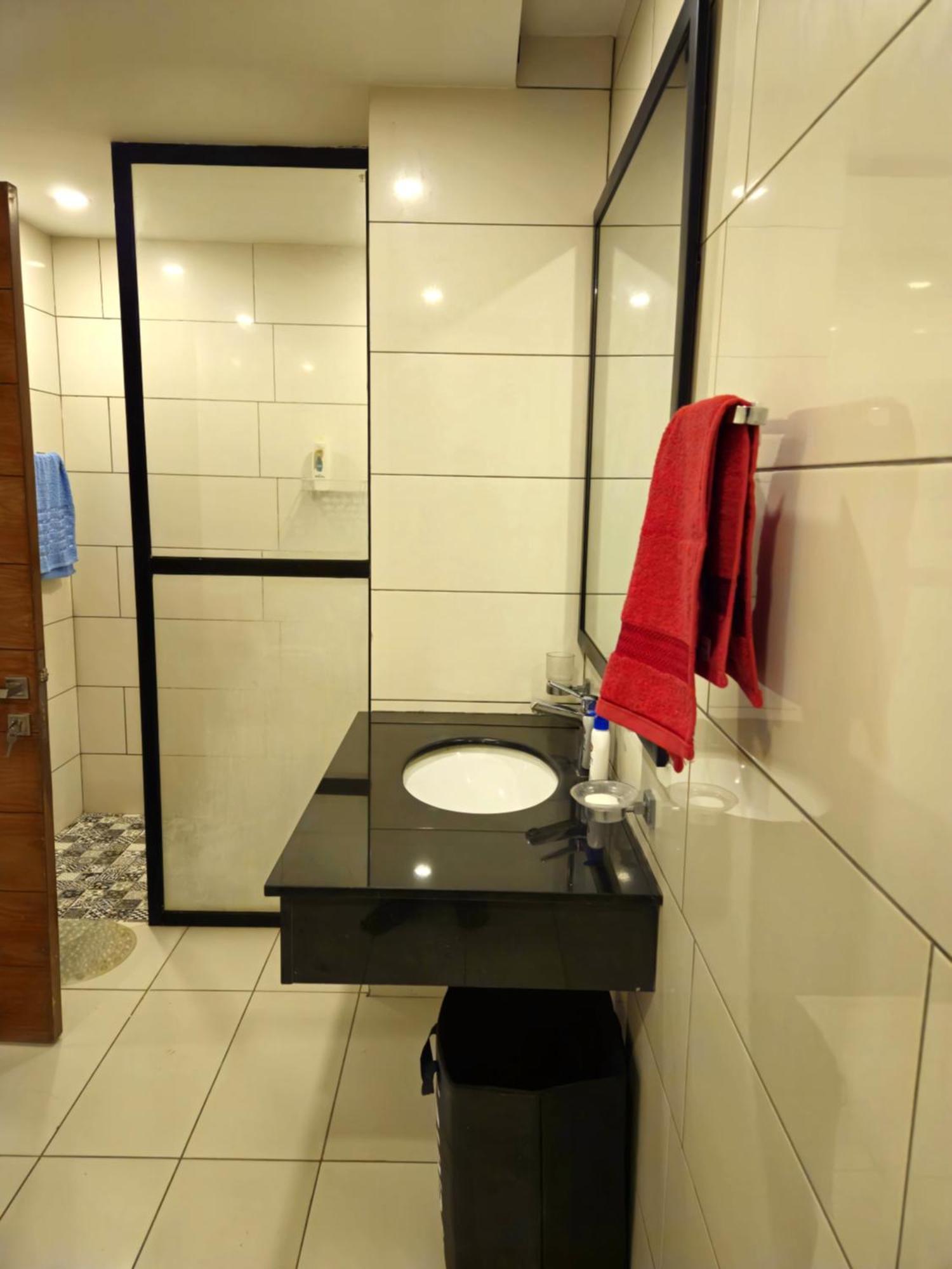 Aesthetic Scenic Luxurious Apartment - Bahria Heights Rawalpindi Ngoại thất bức ảnh